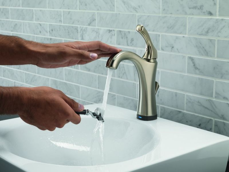 Delta Addison faucet with Touch2O.xt Technology
